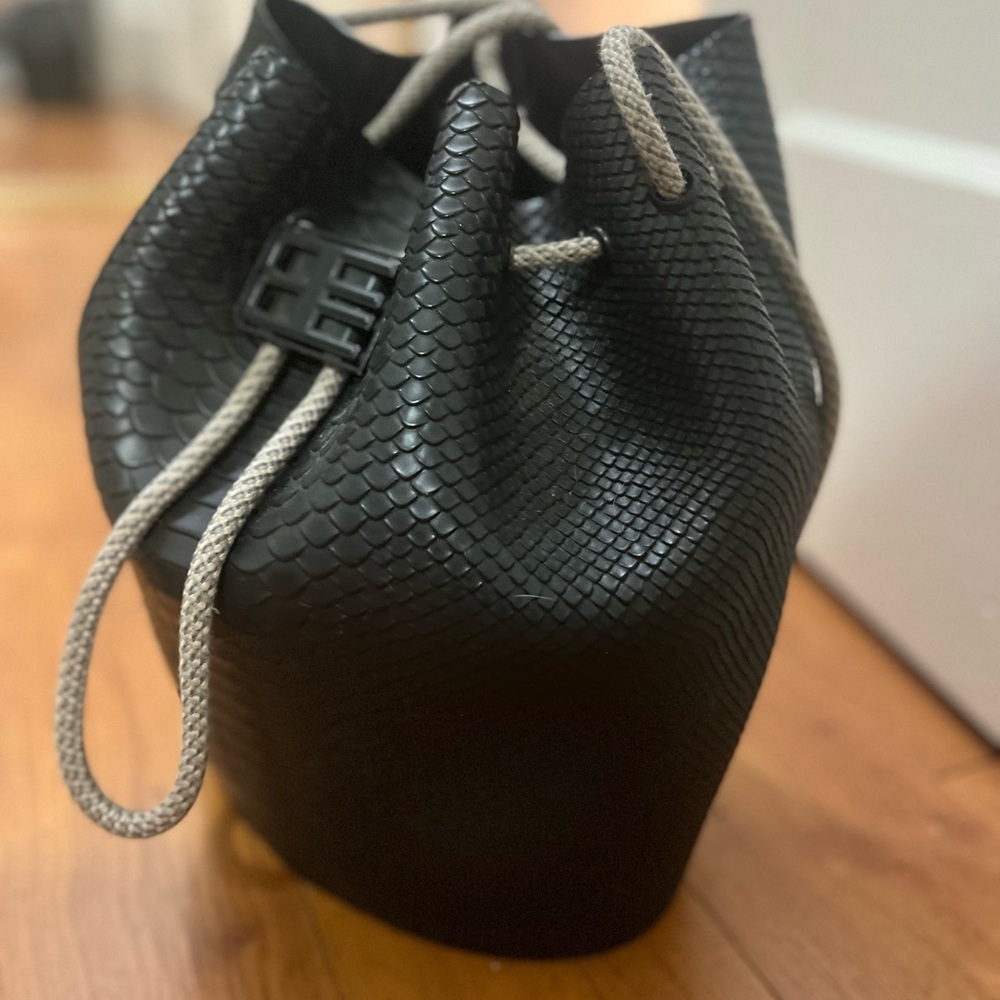 Melissa Black Textured Bucket Bag with Silver Drawstring - Picture 2 of 3